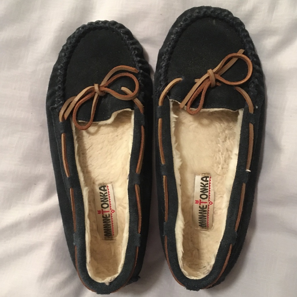 Navy Minnetonka Moccasins